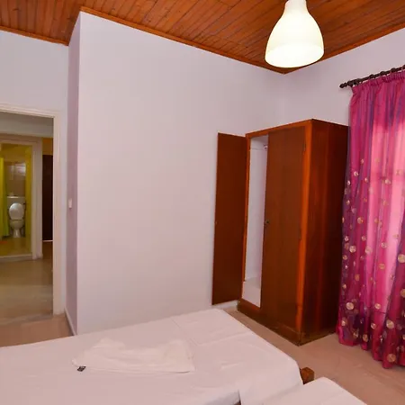 Kavos Apartment Next To The Beach And Nightlife Apartament *