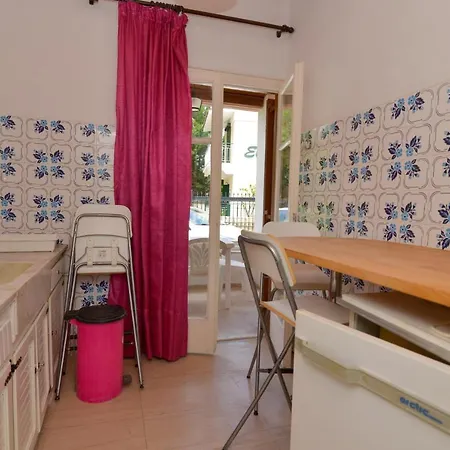 Kavos Apartment Next To The Beach And Nightlife Apartament *